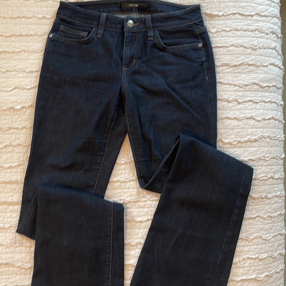 Joe’s Jeans Curvy Bootcut - Picture 2 of 4